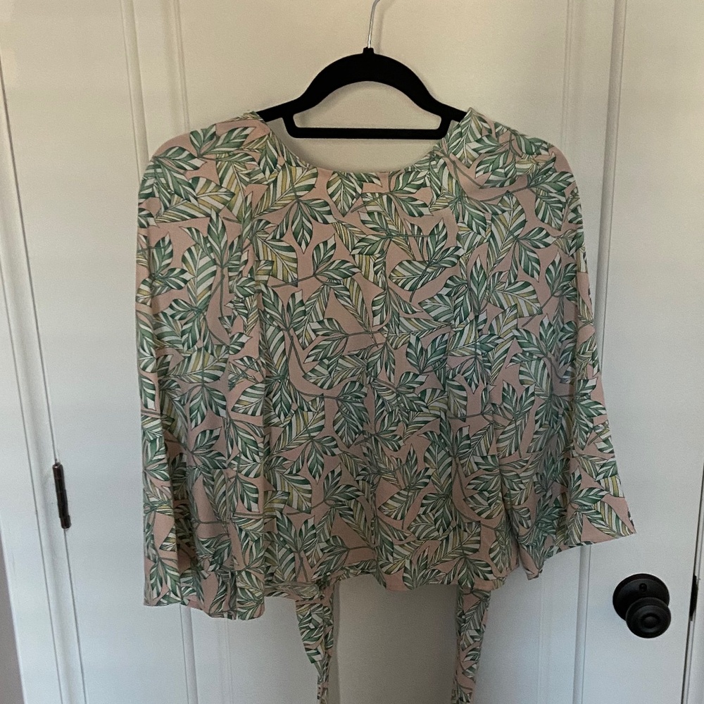 Floral Top with Tie Size S